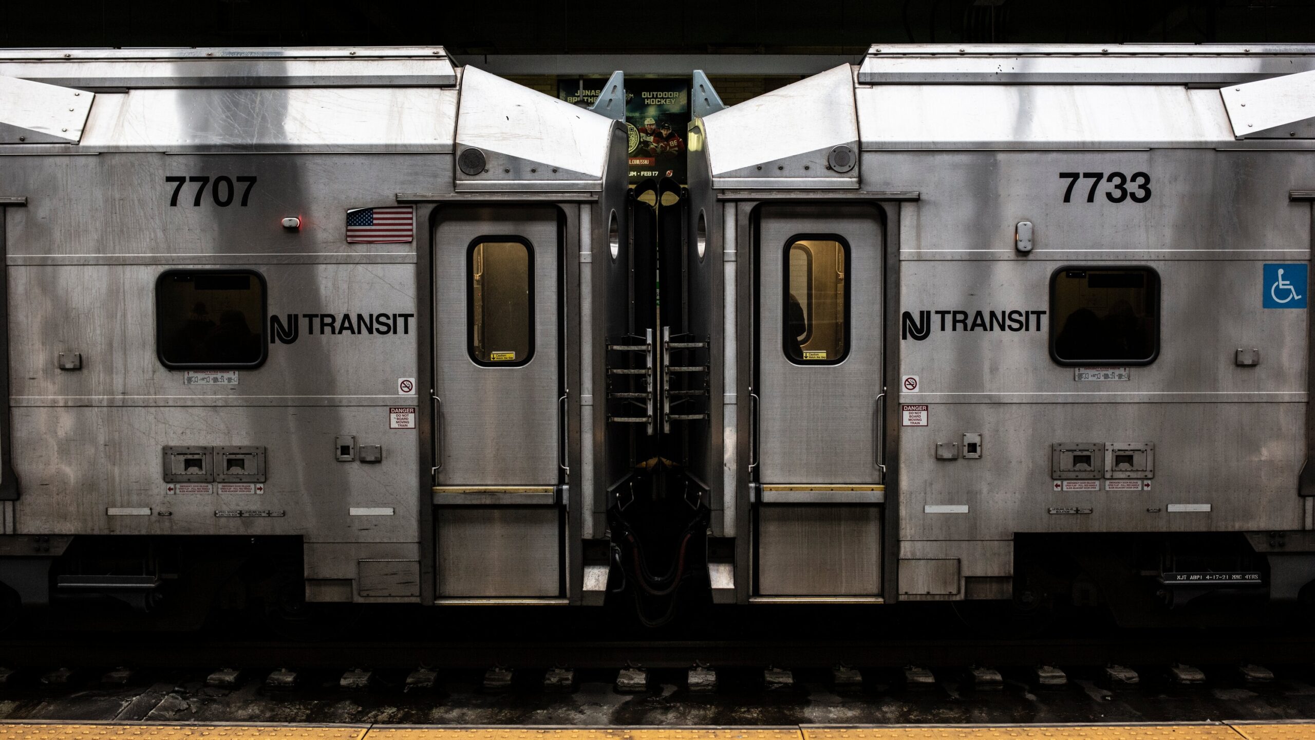 As N J Transit Strike Looms Riders Are Warned To Prepare For Chaos The New York Times