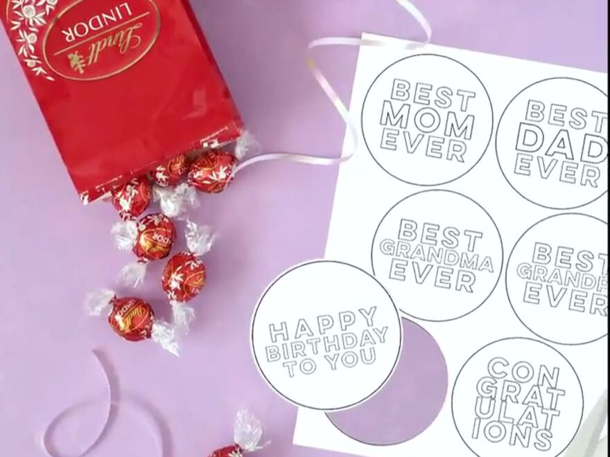 DIY Candy Lei With Printable Tags