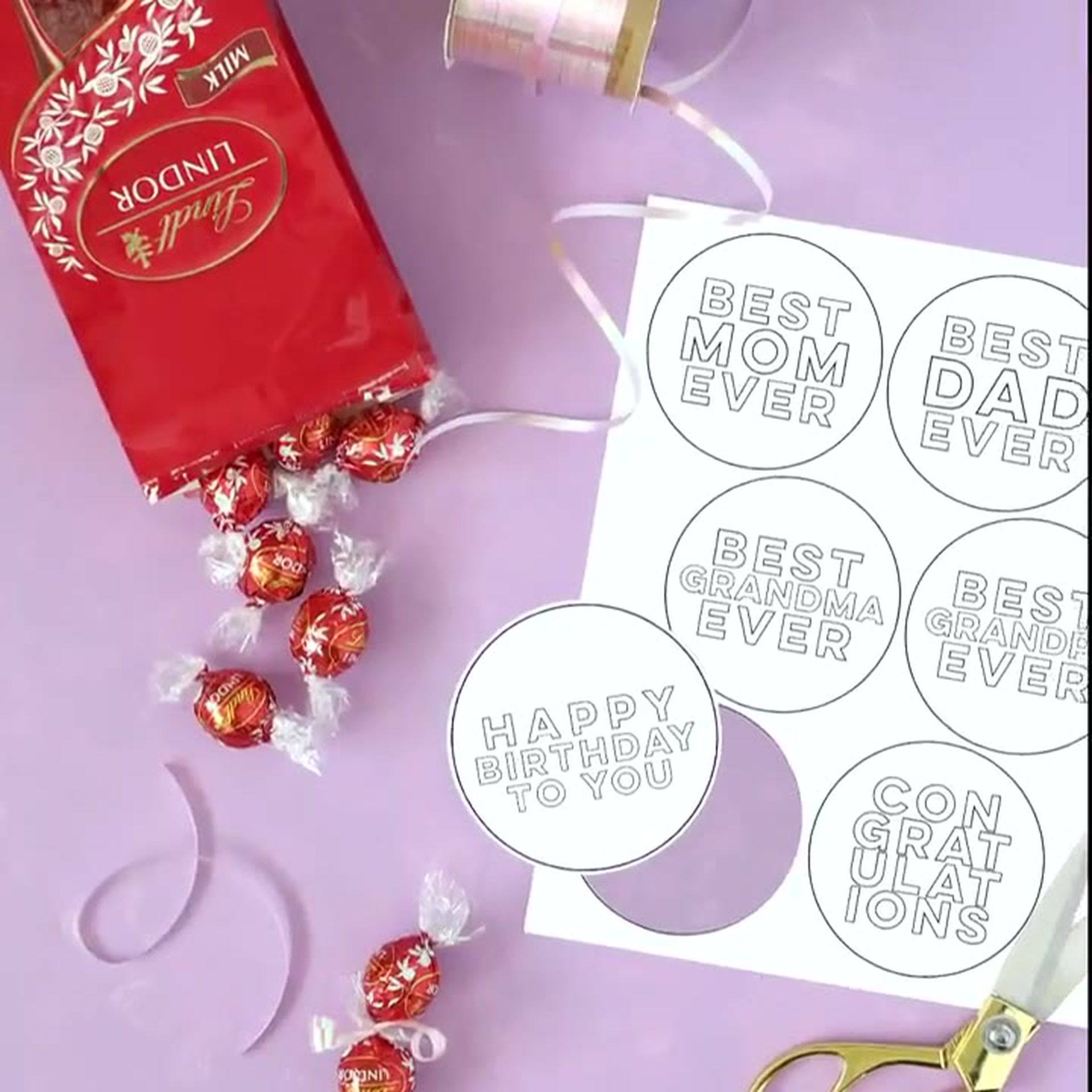 DIY Candy Lei With Printable Tags